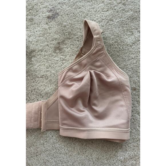 Playtex 18 Hour Active Lifestyle Low Impact Wireless Bra - Nude 44DD - Picture 7 of 10